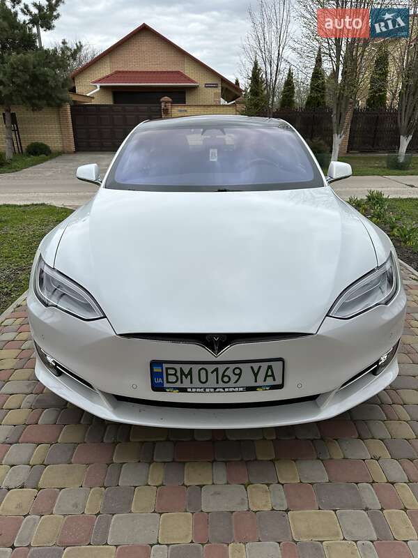 Ліфтбек Tesla Model S 2017 в Сумах
