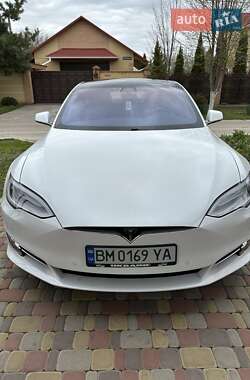 Ліфтбек Tesla Model S 2017 в 