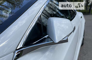 Ліфтбек Tesla Model S 2017 в 