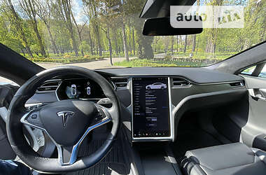 Ліфтбек Tesla Model S 2017 в 