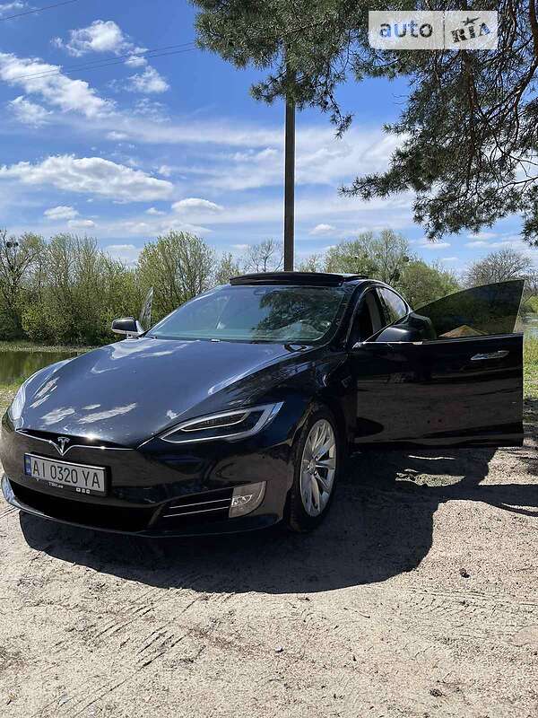 Ліфтбек Tesla Model S 2016 в Білій Церкві