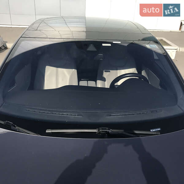 Ліфтбек Tesla Model S 2014 в Кременчуці
