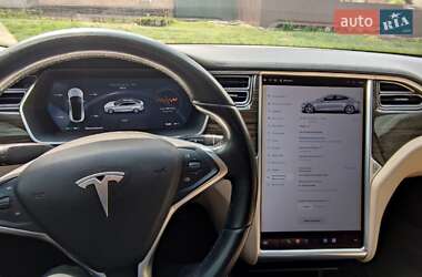 Лифтбек Tesla Model S 2014 в Кропивницком