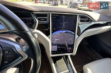 Ліфтбек Tesla Model S 2015 в Києві