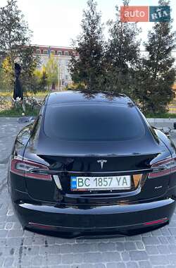 Лифтбек Tesla Model S 2021 в Львове