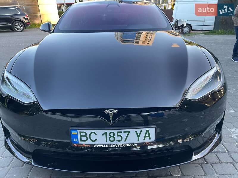 Лифтбек Tesla Model S 2021 в Львове