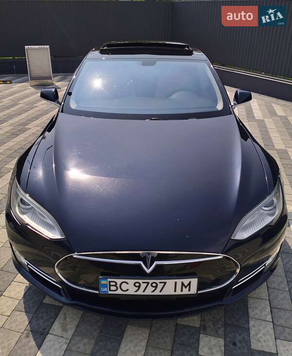 Ліфтбек Tesla Model S 2013 в Львові