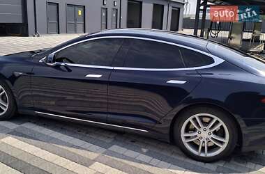Ліфтбек Tesla Model S 2013 в Львові