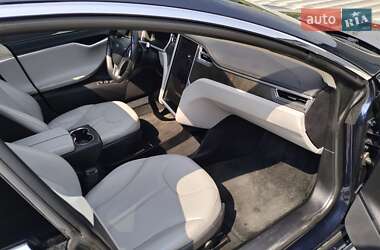 Ліфтбек Tesla Model S 2013 в Львові