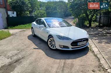 Ліфтбек Tesla Model S 2016 в Запоріжжі