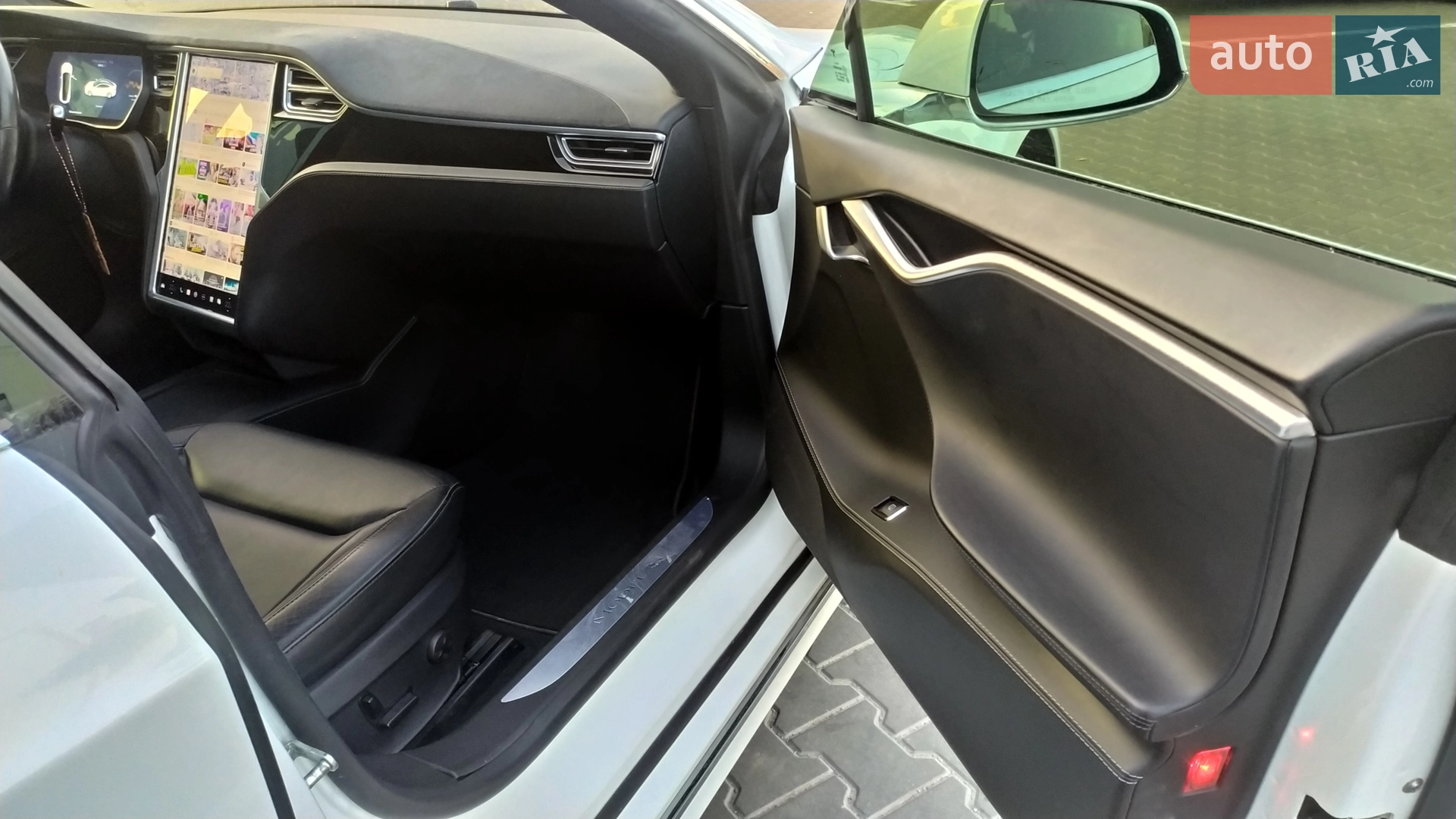 2016 Tesla Model S - мініатюра 32