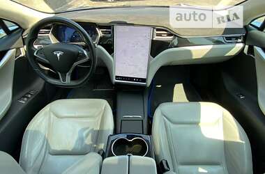 Лифтбек Tesla Model S 2015 в Киеве