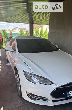 Ліфтбек Tesla Model S 2013 в Києві