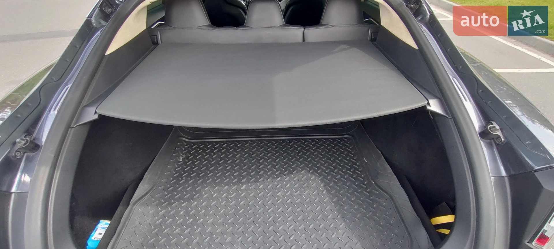 2015 Tesla Model S - мініатюра 15