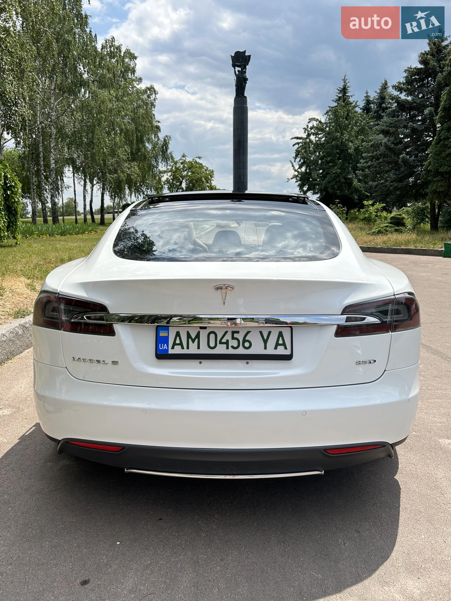 2015 Tesla Model S - мініатюра 3