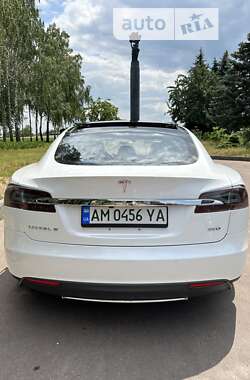 Лифтбек Tesla Model S 2015 в Житомире