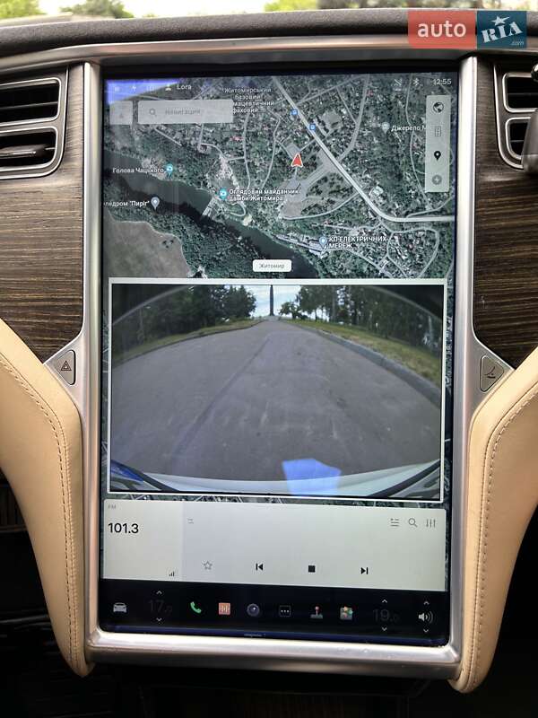 Лифтбек Tesla Model S 2015 в Житомире