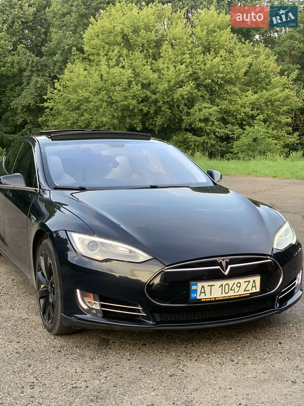 Лифтбек Tesla Model S 2013 в Ивано-Франковске фото 2 Лифтбек Tesla Model S 2013 в Ивано-Франковске