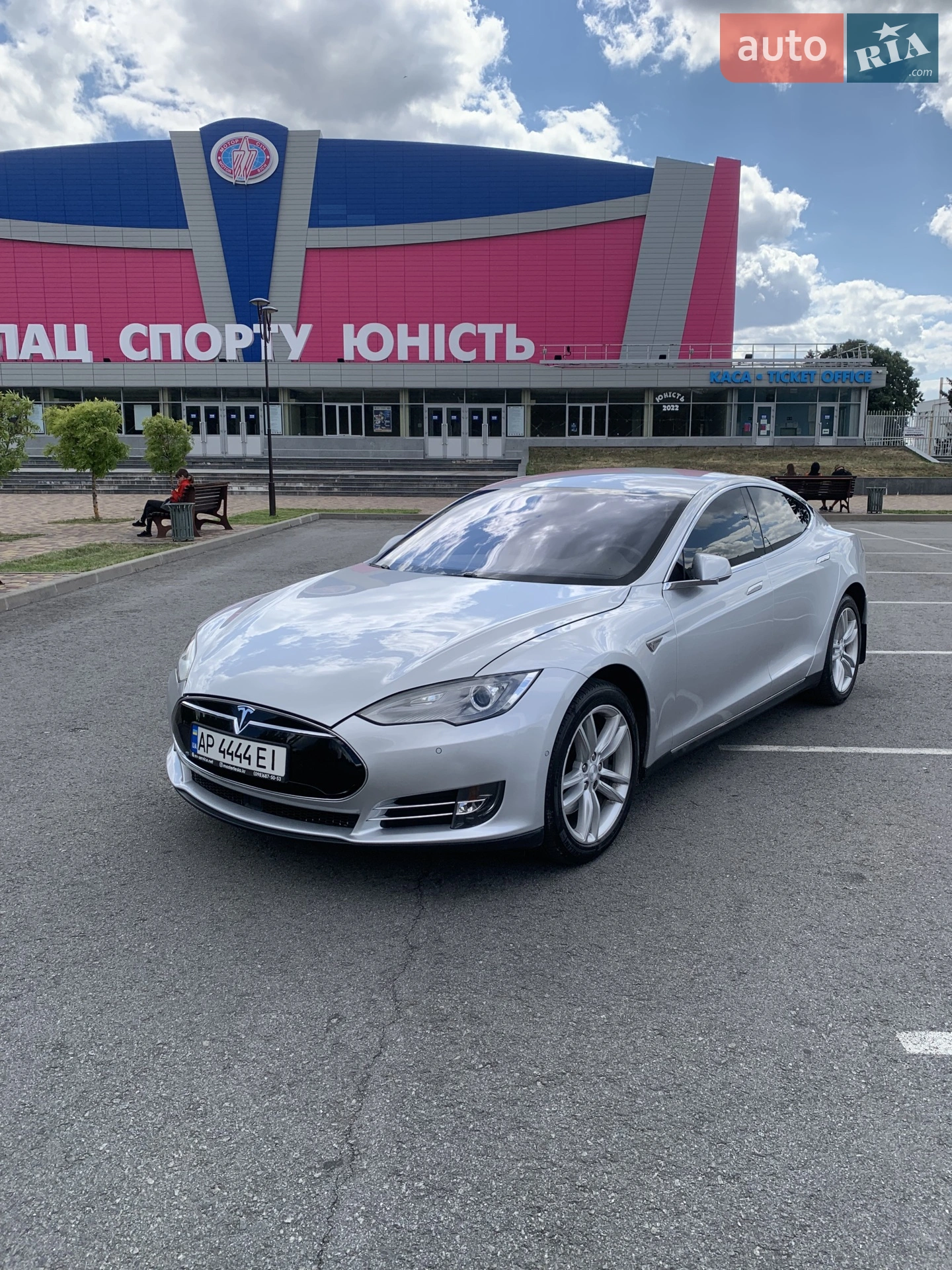 2015 Tesla Model S - мініатюра 2