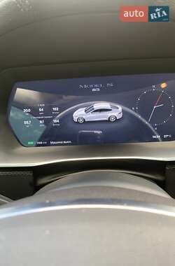 Лифтбек Tesla Model S 2015 в Запорожье