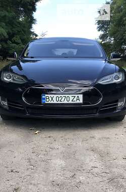Лифтбек Tesla Model S 2013 в Волочиске