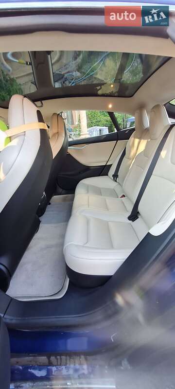 Ліфтбек Tesla Model S 2018 в Харкові фото 15 Ліфтбек Tesla Model S 2018 в Харкові