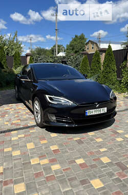 Лифтбек Tesla Model S 2016 в Кривом Озере