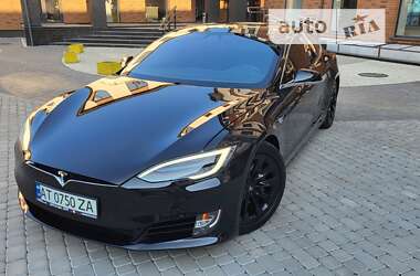 Лифтбек Tesla Model S 2016 в Коломые