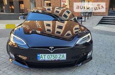 Лифтбек Tesla Model S 2016 в Коломые