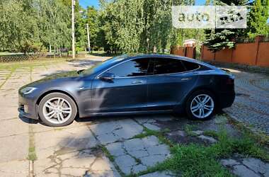 Ліфтбек Tesla Model S 2016 в Харкові