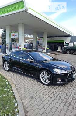 Лифтбек Tesla Model S 2013 в Львове