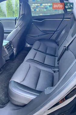 Лифтбек Tesla Model S 2018 в 