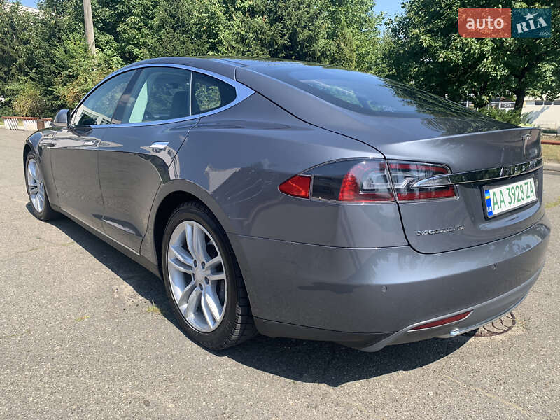 Ліфтбек Tesla Model S 2013 в Києві фото 5 Ліфтбек Tesla Model S 2013 в Києві