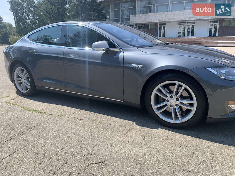 Ліфтбек Tesla Model S 2013 в Києві фото 9 Ліфтбек Tesla Model S 2013 в Києві