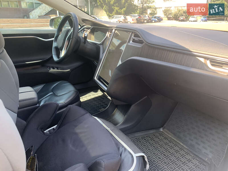 Ліфтбек Tesla Model S 2013 в Києві фото 14 Ліфтбек Tesla Model S 2013 в Києві