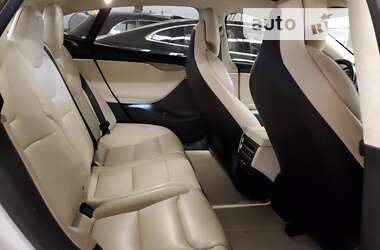 Лифтбек Tesla Model S 2017 в 