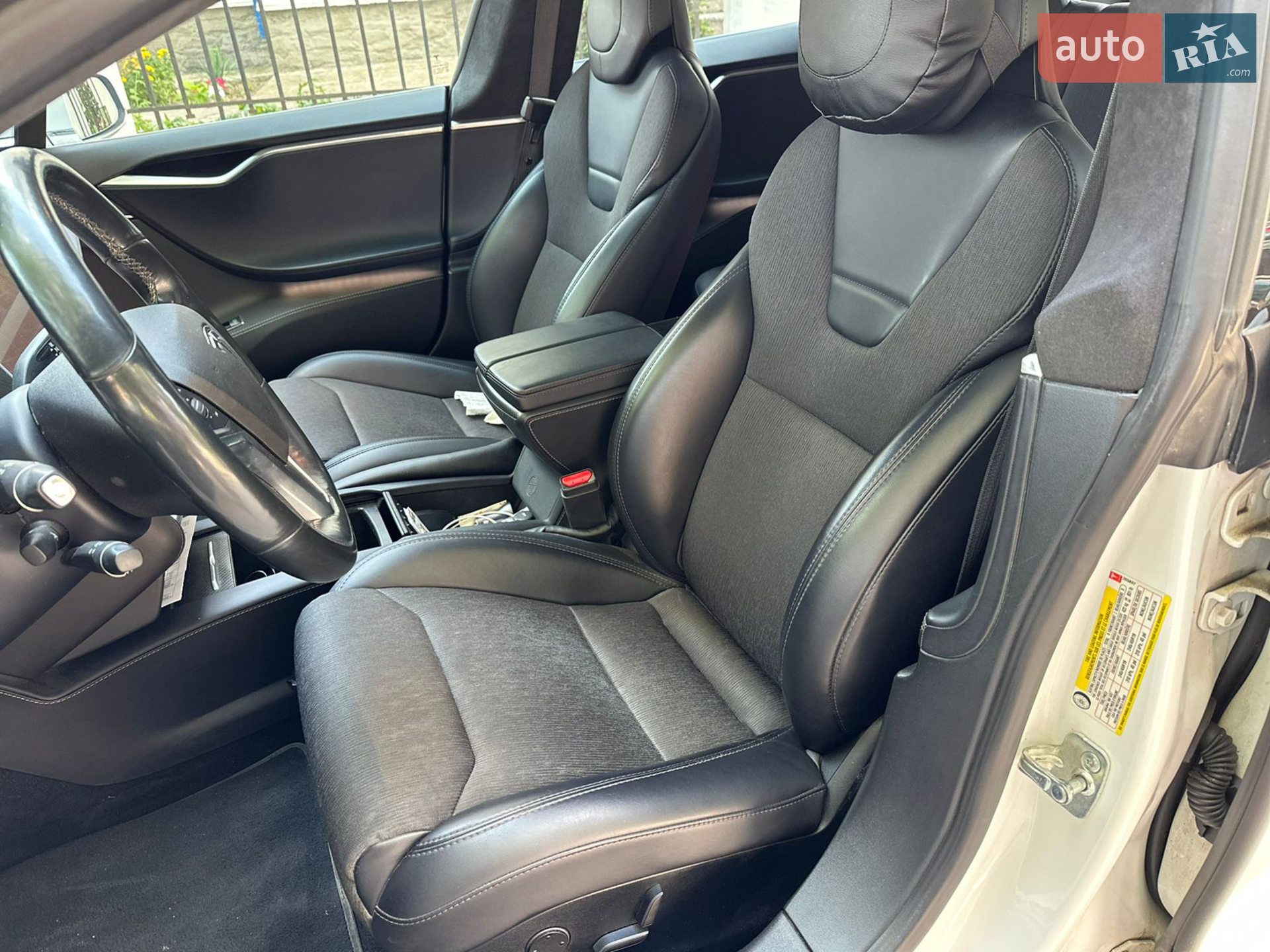 2017 Tesla Model S - мініатюра 18