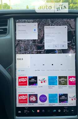 Лифтбек Tesla Model S 2017 в 