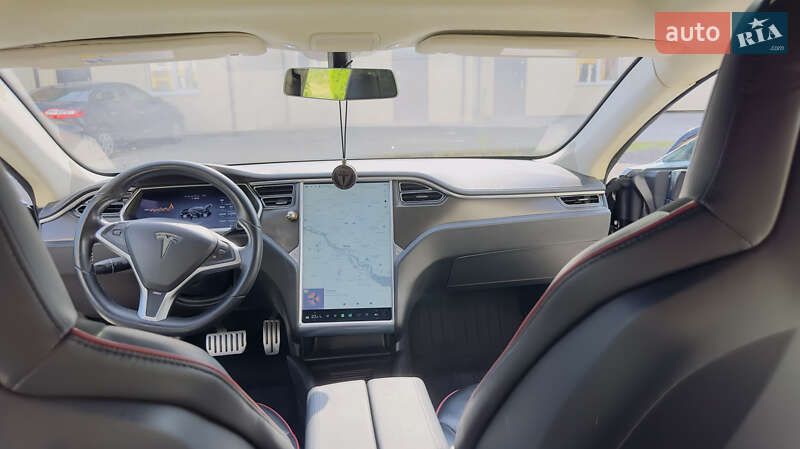 Лифтбек Tesla Model S 2013 в Киеве