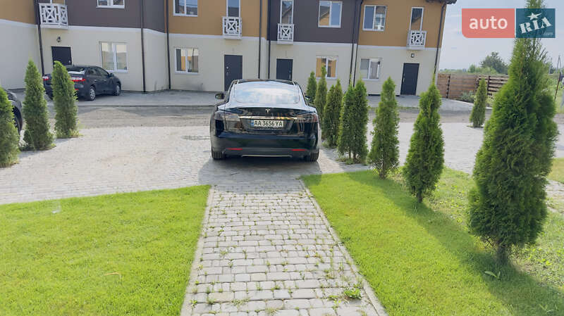 Лифтбек Tesla Model S 2013 в Киеве