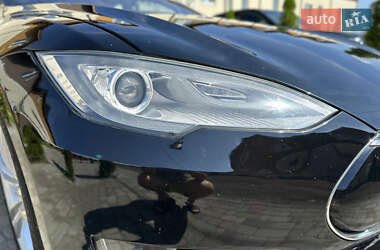 Лифтбек Tesla Model S 2013 в Киеве