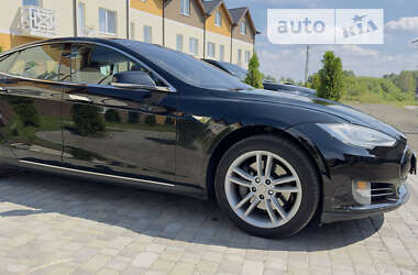 Лифтбек Tesla Model S 2013 в Киеве