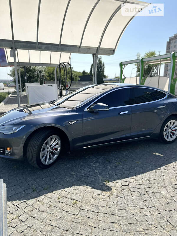 Лифтбек Tesla Model S 2014 в Хмельницком