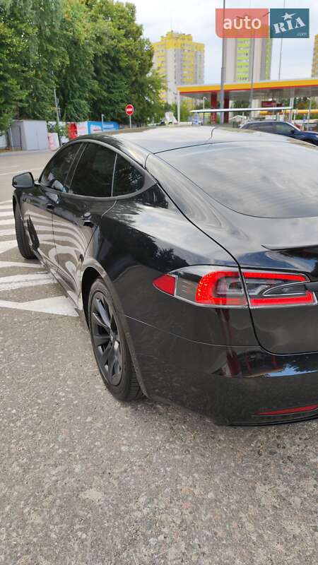 Ліфтбек Tesla Model S 2017 в Києві