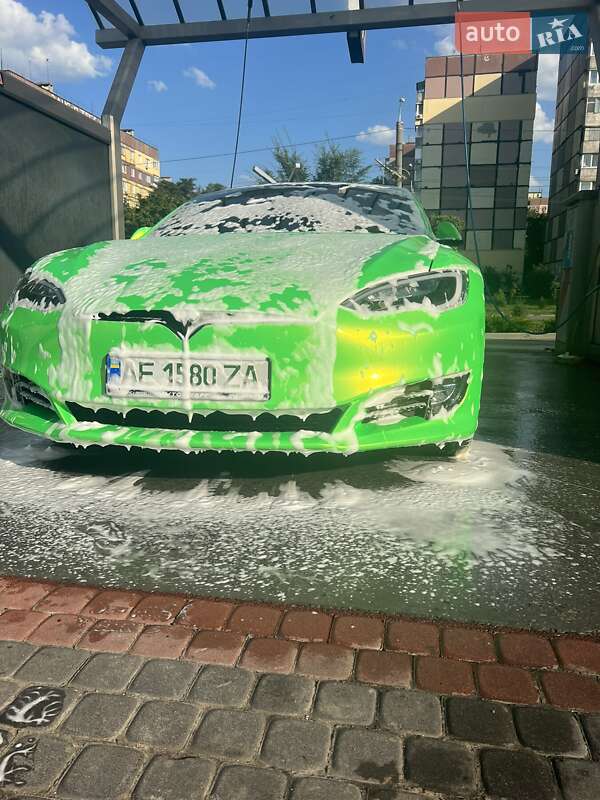 Лифтбек Tesla Model S 2019 в Днепре