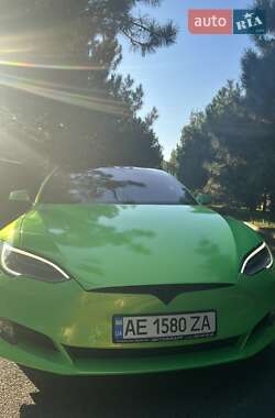 Лифтбек Tesla Model S 2019 в Днепре