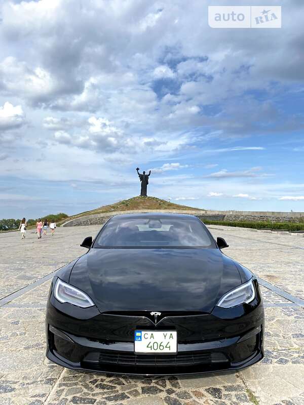 Лифтбек Tesla Model S 2021 в Черкассах