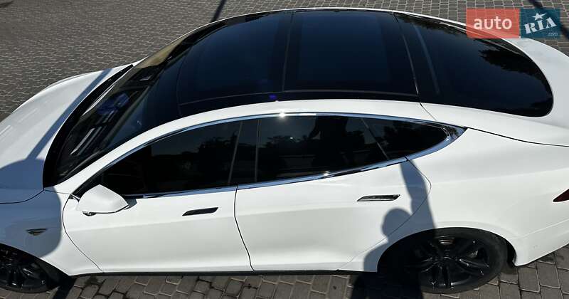Лифтбек Tesla Model S 2015 в Харькове