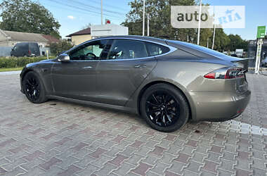 Ліфтбек Tesla Model S 2016 в Одесі