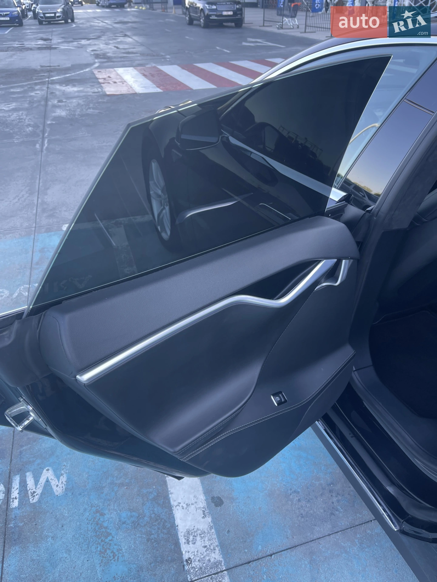 2015 Tesla Model S - мініатюра 15